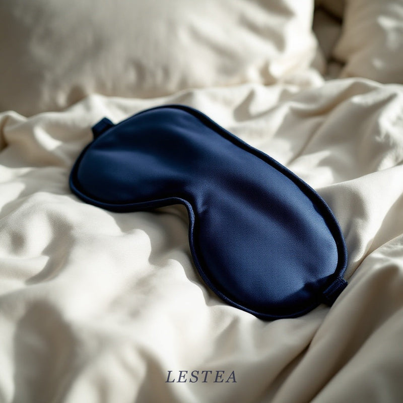 Lestea masque de sommeil en soie - sur lin crème